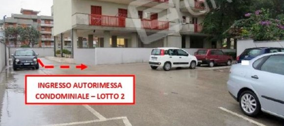 Apartamento de 3 dormitorios en Bari, Italy No. 377951 38