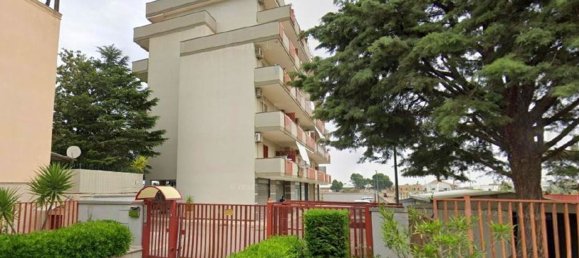 Apartamento de 3 dormitorios en Bari, Italy No. 377951 7
