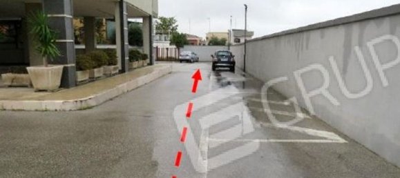 Apartamento de 3 dormitorios en Bari, Italy No. 377951 37