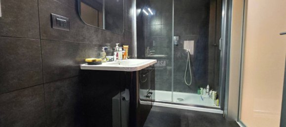 2 Schlafzimmer Wohnung in Turin, Italy, Nr. 150474 22