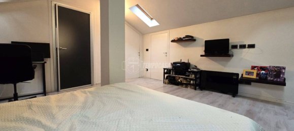 2 Schlafzimmer Wohnung in Turin, Italy, Nr. 150474 21