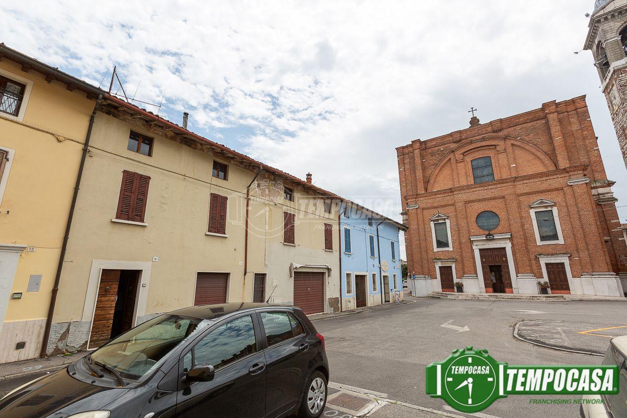 6 rooms Building in Bagnolo Mella, Italy No. 235360