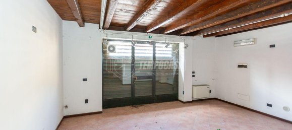 6 rooms Building in Bagnolo Mella, Italy No. 235360 39