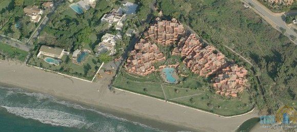 Apartamento de 3 dormitorios en Marbella, Spain No. 9901 5