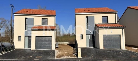 5-Zimmer Haus in Pommerieux, France, Nr. 328332 2