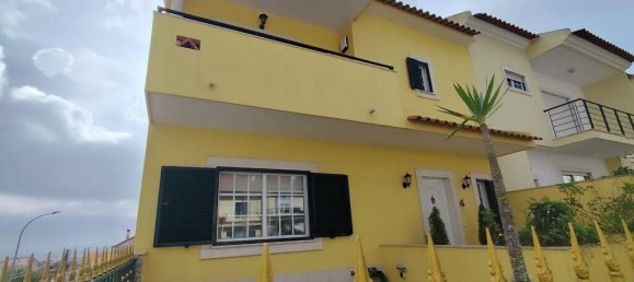 4 bedrooms Villa in Amadora, Portugal No. 122909 2