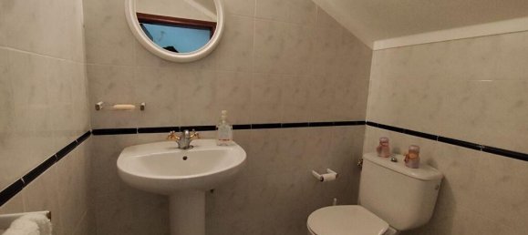 4 bedrooms Villa in Amadora, Portugal No. 122909 23