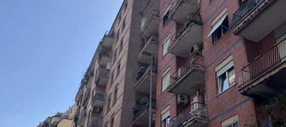 2 bedrooms Apartment in Rome, Italy No. 338031 2