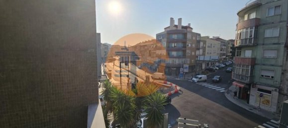 2 bedrooms Apartment in Amadora, Portugal No. 219123 4