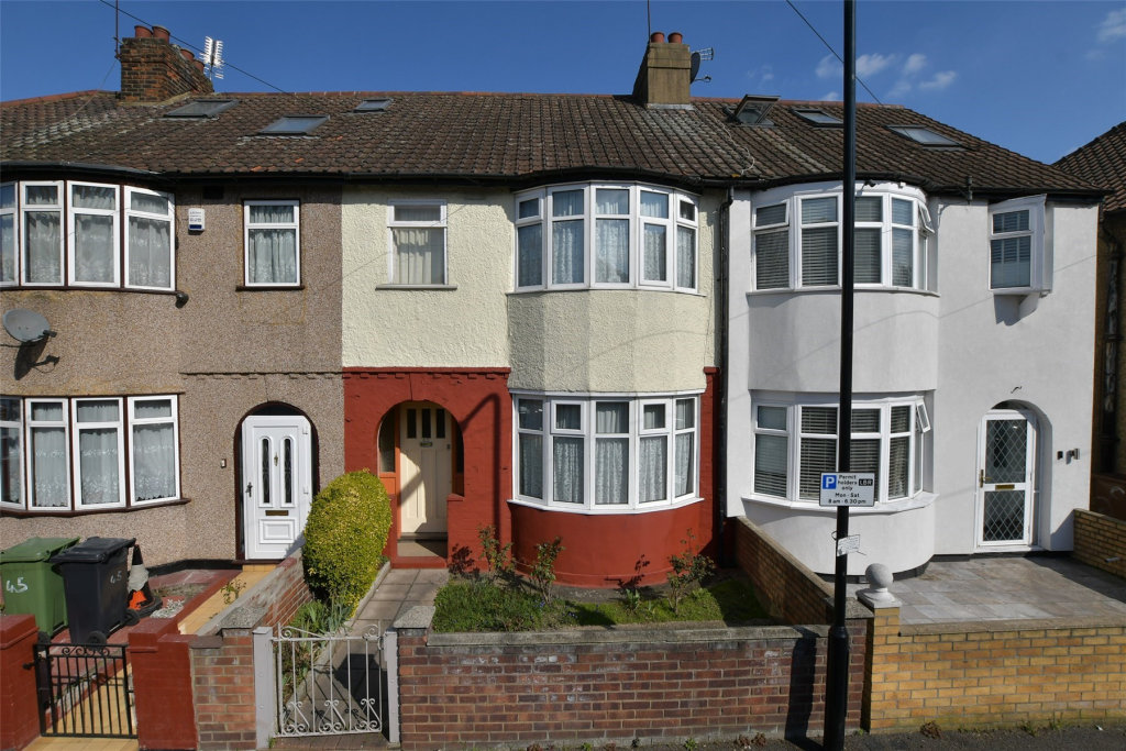 3 Schlafzimmer Haus in Leyton, United Kingdom, Nr. 4013