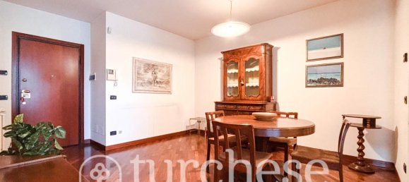 Квартира с 3 комнатами в Бергамо, Италия № 2486 4