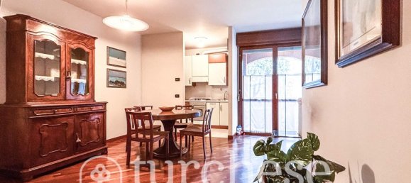 Квартира с 3 комнатами в Бергамо, Италия № 2486 2