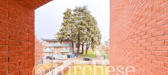 Квартира с 3 комнатами в Бергамо, Италия № 2486 7