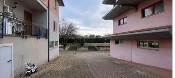 4 rooms Apartment in Maltignano, Italy No. 306880 6