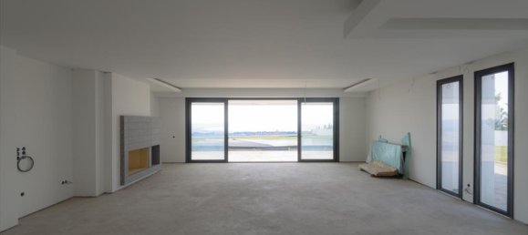 5 bedrooms Villa in Panorama, Greece No. 7539 10