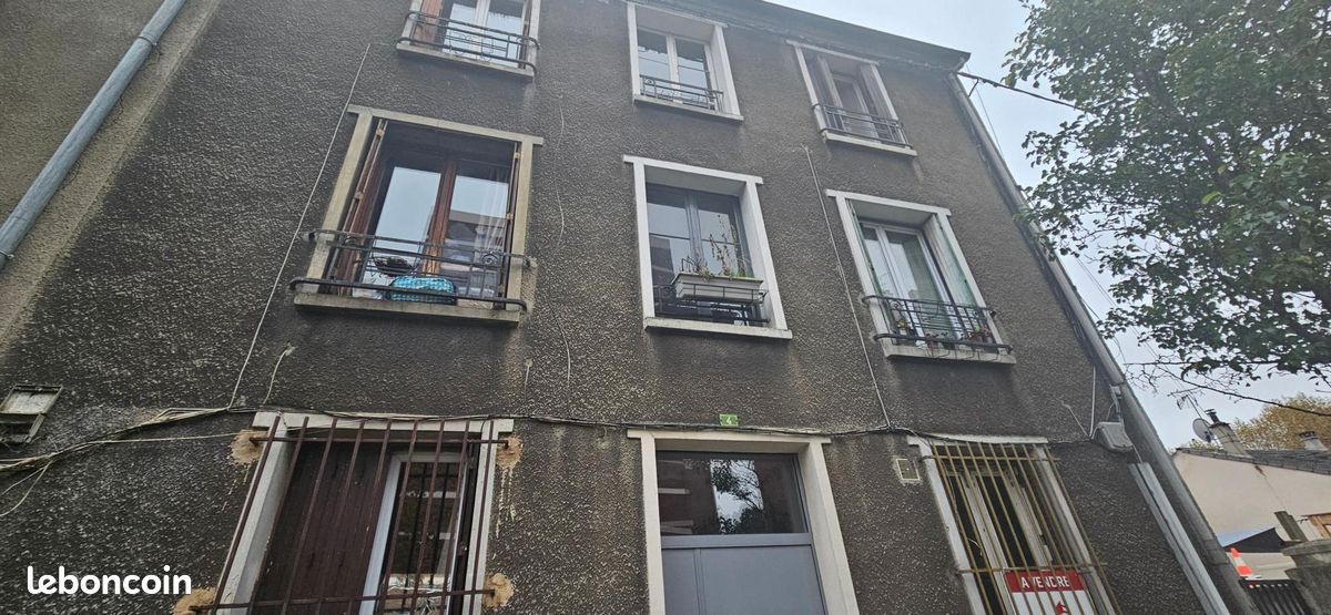 1 غرف نوم شقة في L'Ile-Saint-Denis, France رقم 163026