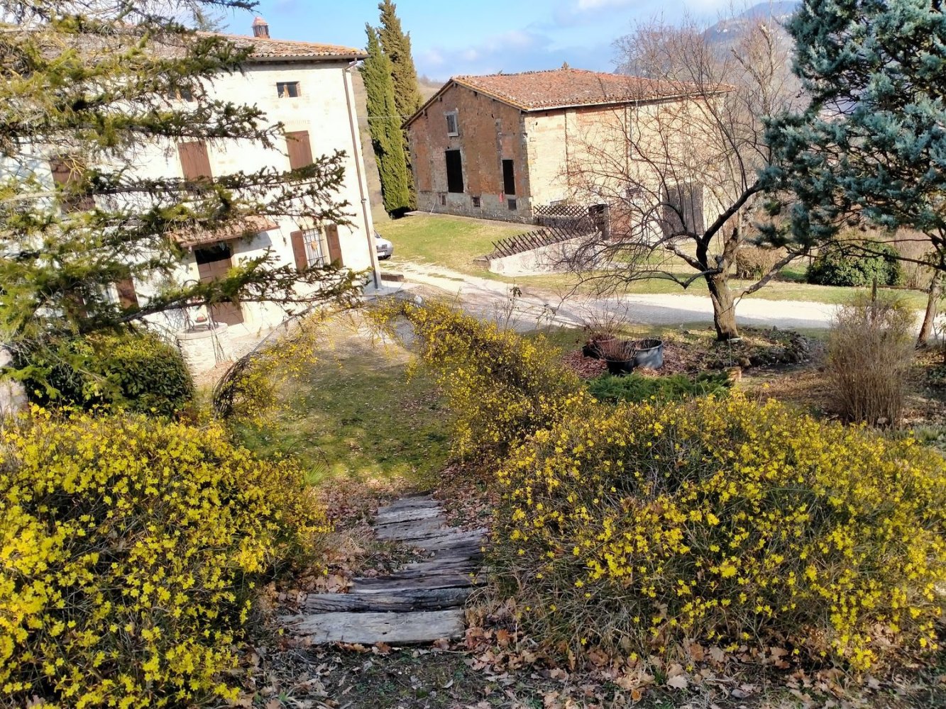 13 rooms House in Vergato, Italy No. 254864