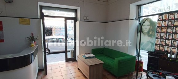 1 room Commercial property in Catania, Italy No. 364442 2
