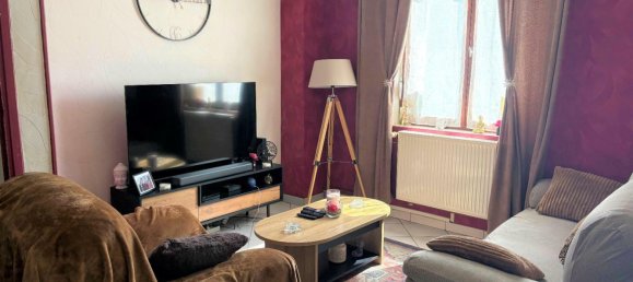 3 bedrooms House in Saint-Quentin, France No. 47759 5