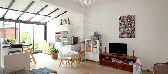 3 Schlafzimmer Haus in Colombes, France, Nr. 318952 5