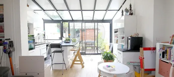 3 Schlafzimmer Haus in Colombes, France, Nr. 318952 7