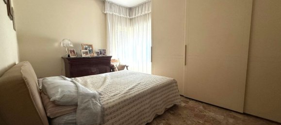 3 rooms Apartment in Rome, Italy No. 44859 14