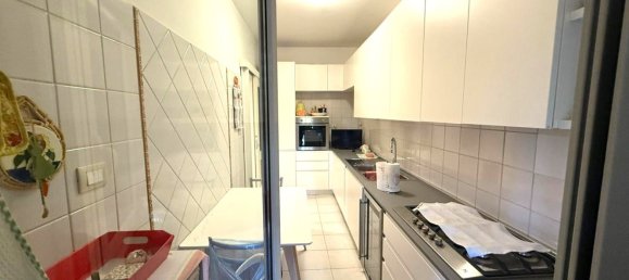 3 rooms Apartment in Rome, Italy No. 44859 7