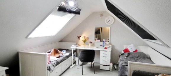 463m² Building in Duisburg, Germany No. 227649 9