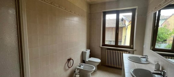 5 rooms House in Portalbera, Italy No. 71676 9