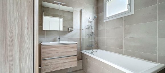 2 bedrooms Apartment in Chatou, France No. 351379 8