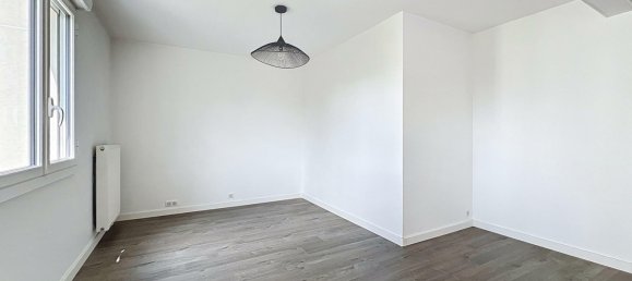 2 bedrooms Apartment in Chatou, France No. 351379 3