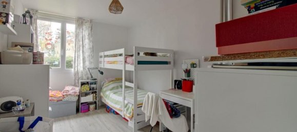 3 bedrooms Apartment in Poissy, France No. 163756 7