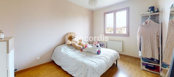 5 bedrooms House in Toul, France No. 329641 7