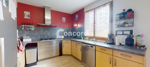 5 bedrooms House in Toul, France No. 329641 6