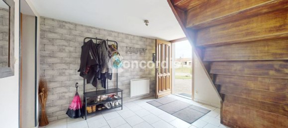 5 bedrooms House in Toul, France No. 329641 11