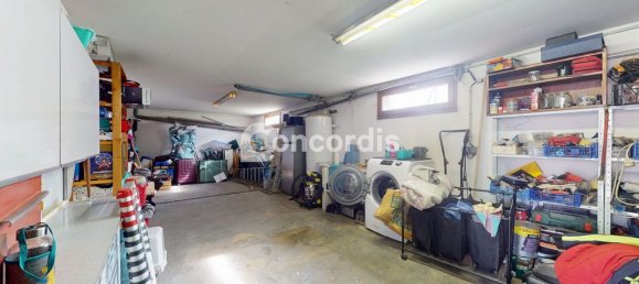 5 bedrooms House in Toul, France No. 329641 15