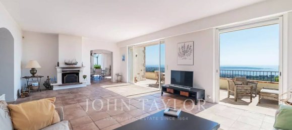 4 bedrooms Villa in Vallauris, France No. 195126 7