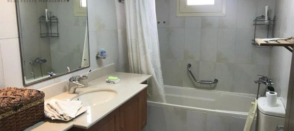 4 bedrooms Villa in Al Hamra Village, UAE No. 95026 16