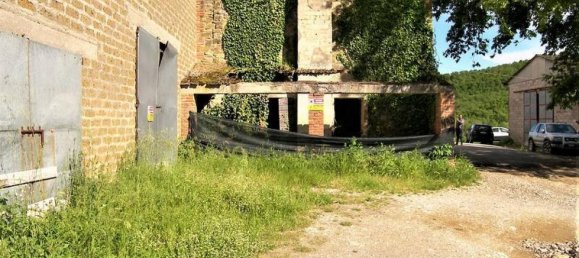 Studio in Lisciano Niccone, Italy No. 1394 10