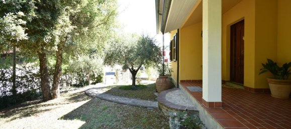 5 bedrooms Villa in Borghi, Italy No. 328530 10
