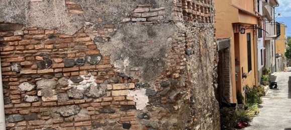 5 bedrooms House in Messina, Italy No. 375057 10