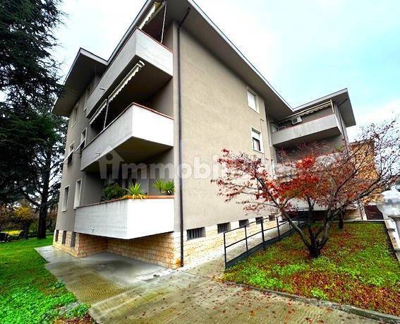 Apartamento de 3 dormitorios en Parma, Italy No. 63721