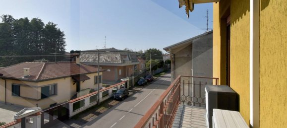 3 rooms Apartment in Busto Garolfo, Italy No. 22635 12