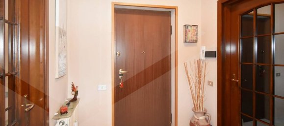 3 rooms Apartment in Busto Garolfo, Italy No. 22635 6