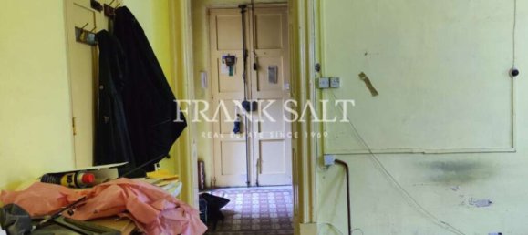 2 bedrooms Apartment in Valletta, Malta No. 2888 2