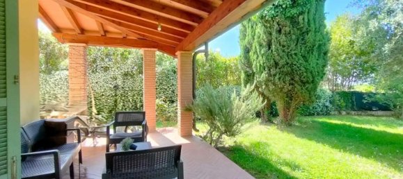6 rooms Villa in Massa, Italy No. 80467 7