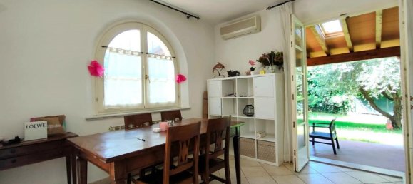 6 rooms Villa in Massa, Italy No. 80467 11