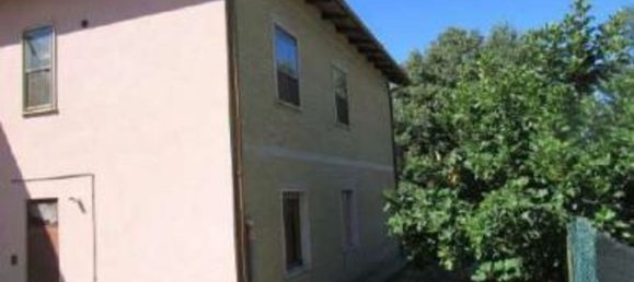 3 rooms Apartment in Perugia, Italy No. 42955 4