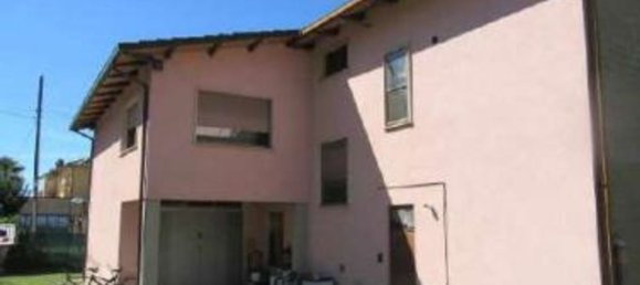3 rooms Apartment in Perugia, Italy No. 42955 3