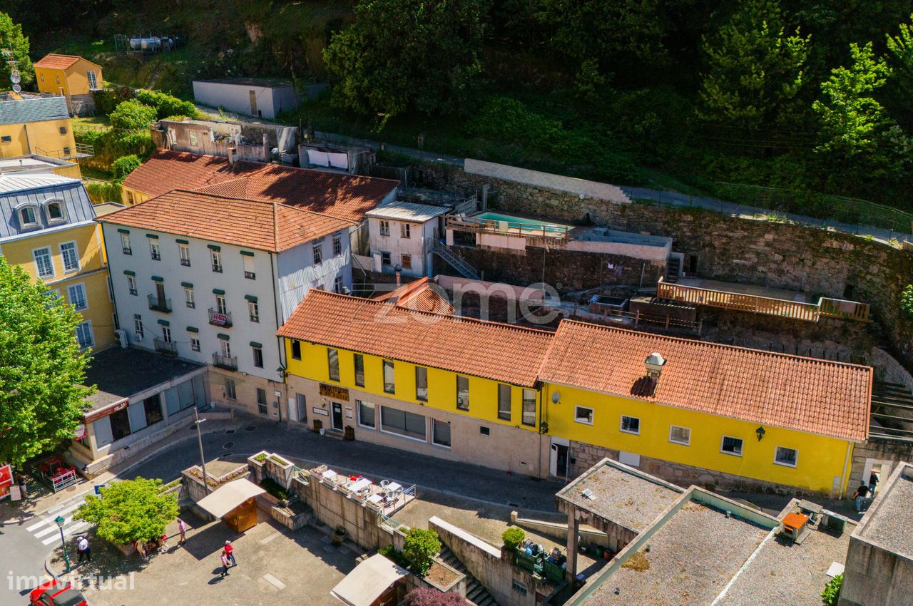 Здание с 9 спальнями в Терраш ди Бору, Португалия № 15094
